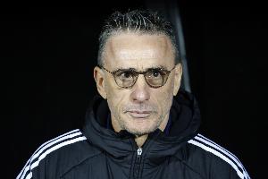 体坛报道称，国足主帅候选保罗-本托未与国足及足协进行过任何正式会谈。