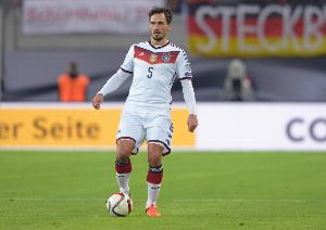 德国足协官方宣布，将在9月7日对阵北爱尔兰的赛前为胡梅尔斯举办告别仪式。