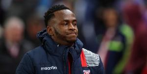 贝拉希诺回忆道，初抵英国时，他与母亲失散，被安置在一家寄养中心。