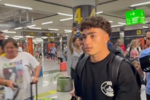 根据《每体》的消息，年轻球员维尔吉利将以350万欧元的转会费加盟马洛卡，同时巴萨方面保留了回购权。