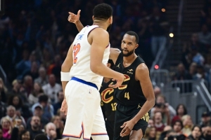 东部格局解析：骑士暂列争冠第一梯队，尼克斯与魔术成搅局者，雄鹿与绿军跌至中游行列