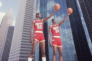 远古文班亚马！拉尔夫-桑普森：以我现在的实力，在NBA场均拿下30分20篮板轻而易举。