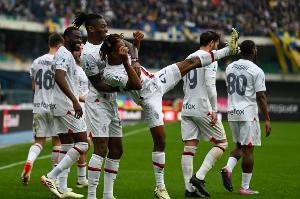 意媒：AC米兰与富勒姆就丘库埃泽的转会方式尚未达成共识。