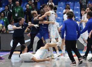 加利亚谴责阿根廷冲突：暴力绝非出路，特此向所有人致歉。