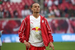 罗马诺针对质疑作出回应：此前我提及西蒙斯转会切尔西的完成度为85%，但从未表示交易已经达成。