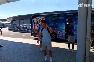 出征武汉名单公布：吴曦、李可、谢鹏飞随申花队，路易斯留守