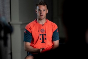 诺伊尔：切尔西实力强劲，刚刚夺得了世俱杯冠军，因此对阵阿森纳时要勇于控球。