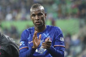 拜仁监事会已批准租借引进杰克逊，切尔西方面则要求千万欧元的租借费。