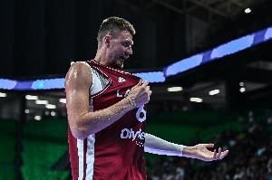 力克爱沙尼亚！波津：虽赢得艰苦且过程欠佳，但终获胜利令人欣喜。