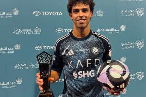 菲利克斯25岁远赴沙特，1000万年薪首秀即戴帽并送出3次关键传球。