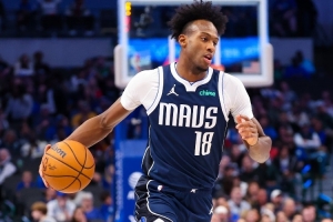 为签埃克萨姆腾空间！Shams：独行侠启用延伸条款裁掉普罗斯珀。