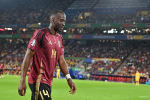 据《世界体育报》消息，AC米兰对塞维利亚前锋卢克巴基奥有意，不排除在转会窗口关闭前将其引进。