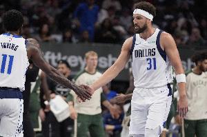 克莱：和欧文、乔丹、伯德、刺客这类进攻球员一样，你就是拿他没办法。