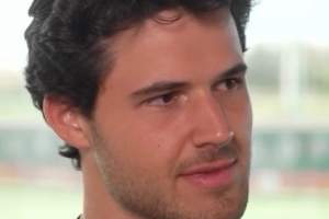 拉门斯：从小受诺伊尔和库尔图瓦启发，我立志成为全能型门将。