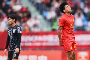 北青：徐彬原计划首发，但因伤缺阵。