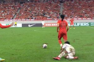 为U22集训让路联赛赛程，记者调侃：足协是否觉得准备时间不足？