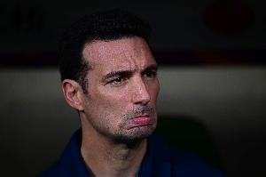 TyC预测阿根廷首发：梅西领衔全主力阵容，劳塔罗与麦卡伦的出战状态存疑。