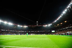 法国队世预赛主场变更为王子公园球场系因行政问题。