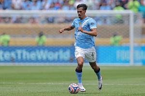 赖因德斯表示，自己在曼城的情况进展良好，从AC米兰转至曼彻斯特对他而言是一次重大的转变。