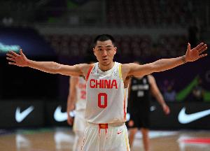 高诗岩与他的闪耀夏日：防守让对手苦不堪言，拼搏使质疑声烟消云散。