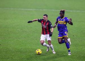 记者透露：本纳塞尔的买断条款金额为1000万欧，会被触发吗？