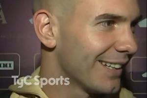 马斯坦托诺射门偏出后致歉，坦言与偶像梅西并肩作战是梦想成真。