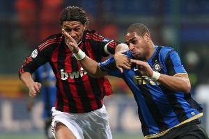 无人问津！阿德里亚诺：足坛没人关心我了，只有一个人还打电话来