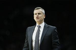 多诺万：祝贺戴格诺特、雷霆、普雷斯蒂与本内特，老东家夺得总冠军！