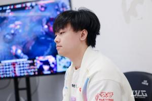 北川果然名不虚传！后三局零阵亡，与Knight的默契配合天衣无缝。