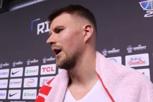 波津：30岁，正值篮球运动员职业生涯的黄金巅峰期。