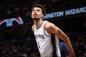 新赛季各大奖项展望：文班亚马或锁定年度最佳防守球员？布伦森能否冲击MVP殊荣？