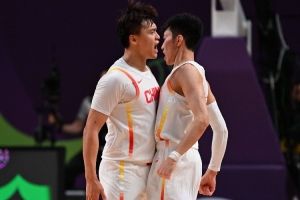 赵睿：廖三宁是位我非常看好的年轻球员，他或许可以去海外联赛闯荡一番。