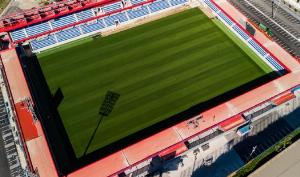 世体：:西甲批准巴萨vs瓦伦西亚的比赛在克鲁伊夫球场进行