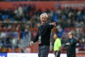 安德森：上半程主场踢海港表现非常好 希望大家对玉昆多一些宽容