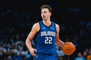 东部上半区的实力门槛大约是多少？