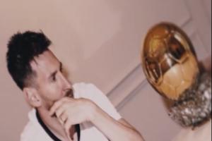 《队报主编回忆造访梅西：他让我们脱鞋，那一刻，传奇似乎褪去了几分神秘色彩》