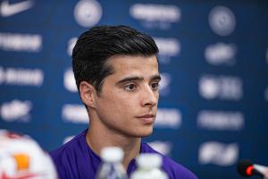 记者：蒋圣龙、马纳法和阿苏埃均未随申花出征亚冠，外援仅特谢拉