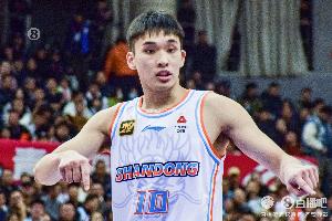 邱彪：希望替补球员看清自己的真实水平 谢智杰防守是队里最好的