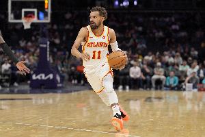 特雷-杨：有天赋的年轻人应全力冲击NBA，而非留守大学寻求赞助。