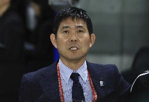 日本队的世界排名连续两期下降，他们接下来的比赛对手将是巴西队与巴拉圭队。