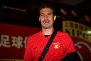 埃尔纳内斯：罗马德比如战场，扎卡尼与塔瓦雷斯或成胜负手