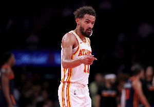 特雷-杨：我对贝弗利充满敬意，感谢他在防守端为篮球付出的努力。