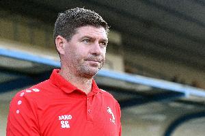 罗布森表示，杰拉德在沙特的经历颇为顺利，而他认为执教雷克瑟姆这一职位，对杰拉德会颇具吸引力。