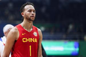 祝男篮首位归化球员李凯尔32岁生日快乐！送上最真挚的祝福！