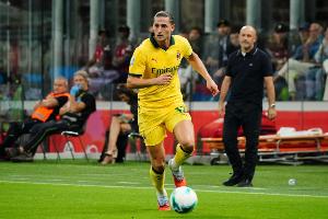 贝尔戈米指出，米兰中场目前强调身体对抗，而拉比奥特的加入打破了原有的平衡。