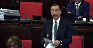 米兰市长就圣西罗球场出售一事表态，称自己问心无愧，且不认为马洛塔的言论构成威胁。