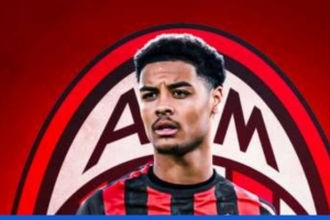 德温特：助我完成一线队首秀的教练仍在，阿莱格里还是原来的他。