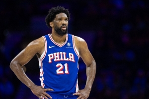 知名评论员：恩比德是“瘦身版”邓肯，若他下赛季保持健康，76人具备争冠实力。