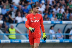 国米正在为索默寻找接班人，卡普里莱和梅雷特成为潜在目标。