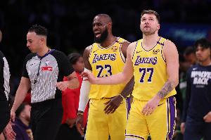 媒体人：湖人队目前更关注东契奇的态度，而非詹姆斯，詹姆斯如今已无筹码。